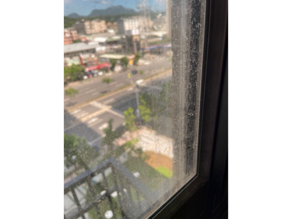 部分驗屋公司過度放大美觀瑕疵問題，無專業、客觀標準，反而變成問題製造者。