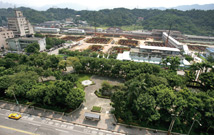 營建前景險峻 <a href=