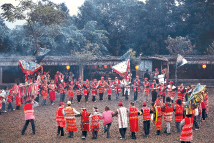 一探賽夏矮靈祭 南庄老街客家味
