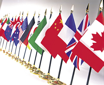 跟著投資高手看世界 搶賺二○一四年第一波趨勢財51689