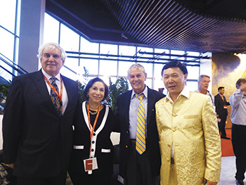 【場景1】來思達上海總部啟用》<a href=