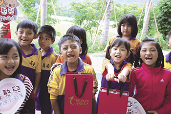 雙份幸福的禮物 中秋送愛到部落