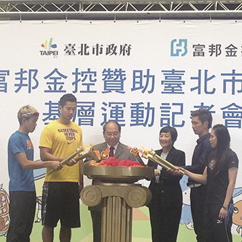 溫柔許婉美深藏不露 高球打89桿謙稱不專業53055