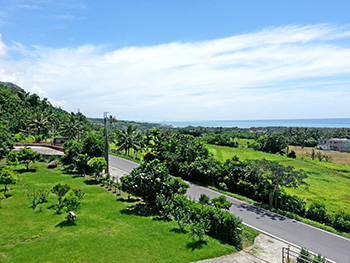 游資狂炒 退休天堂成<a href=