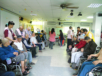 盲人互助行善團 點亮盲胞的心 點亮對銀髮族的愛