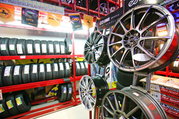 原物料報價漲 庫存大利多 鋁、鉛、鋅、橡膠價回升 八匹馬競飆54375