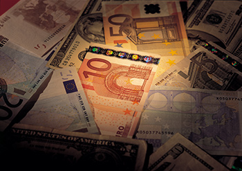 東西股市兩震撼彈 <a href=