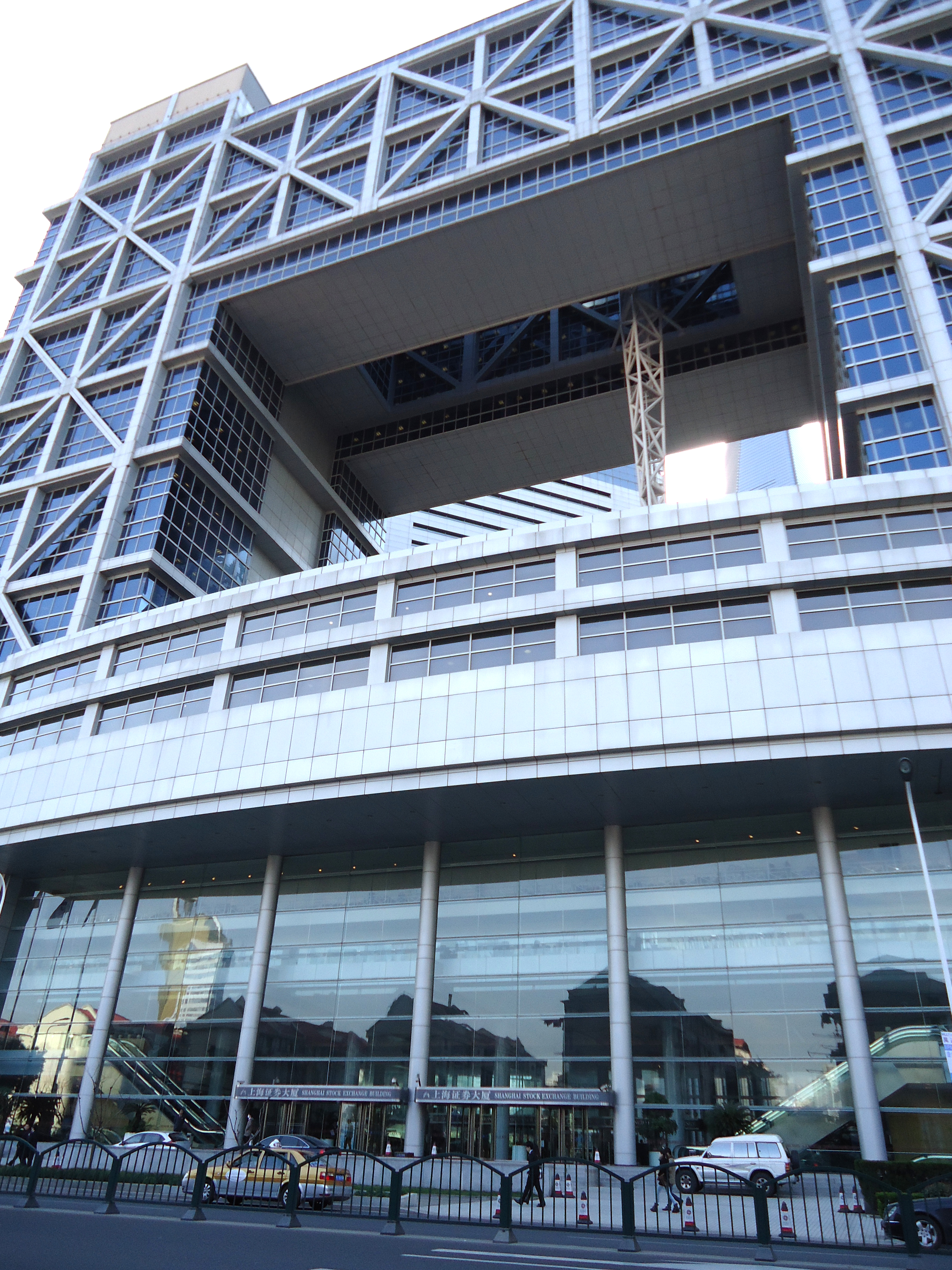 擦鞋童理論印證：「小鮮肉」進場非吉兆 <a href=