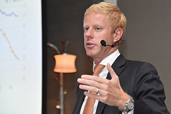 年度全球投資<a href=