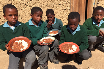 家扶邀您翻轉國際貧童的生命