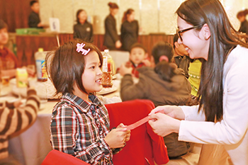 新移民家庭新春圍爐 分享愛與溫暖