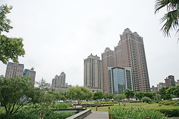 房市不景氣 <a href=