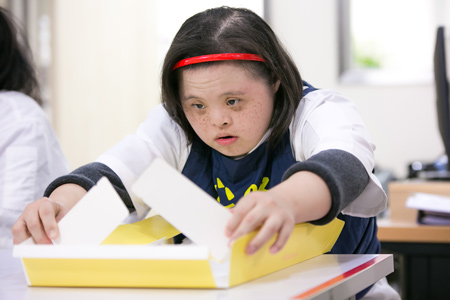 最大的鼓勵  就是支持他用心做的產品􀀁