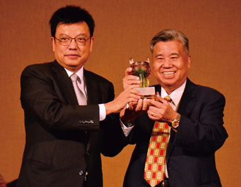 王義郎凝聚彰商人力量 行善回饋社會57088