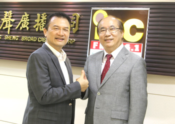 DR.WU 吳英俊 崇尚健康自然的醫美