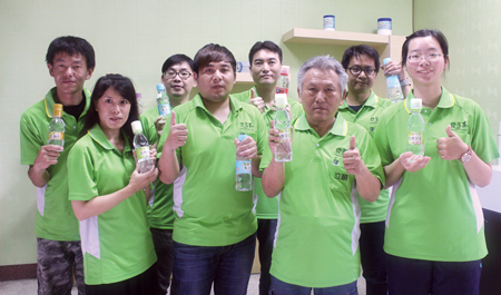 世界首創專利瓶蓋現泡冷<a href=