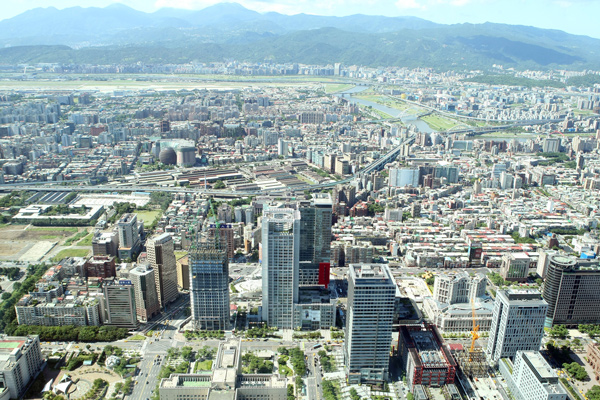 ３大因素牽動大盤 價微跌再放量 ５大房仲巨頭看2018年<a href=