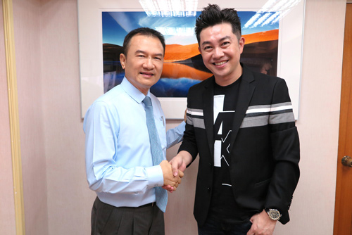 國民造型師李明川 彩妝人生最佳詮釋 自我就是品牌