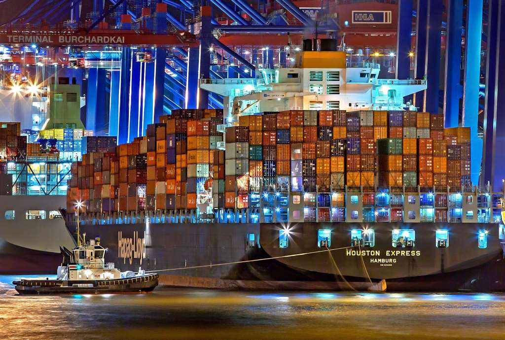 海運吃緊航運商搶船！全球新貨櫃船訂單逼近去年兩倍